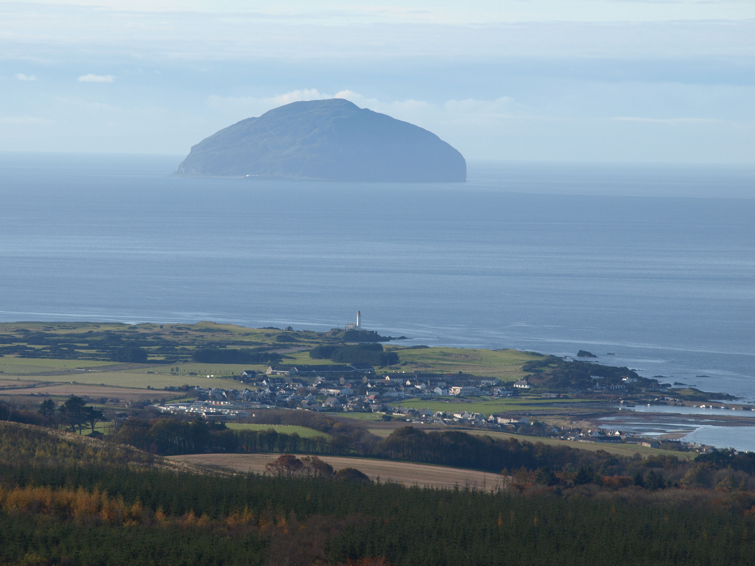 Ailsa Craig: The Lighthouse Of Onion Sets